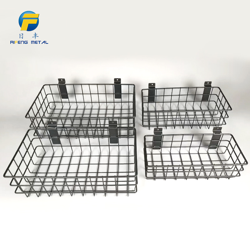 Basket storage basket for slatted walls, a practical tool for storage and organization
