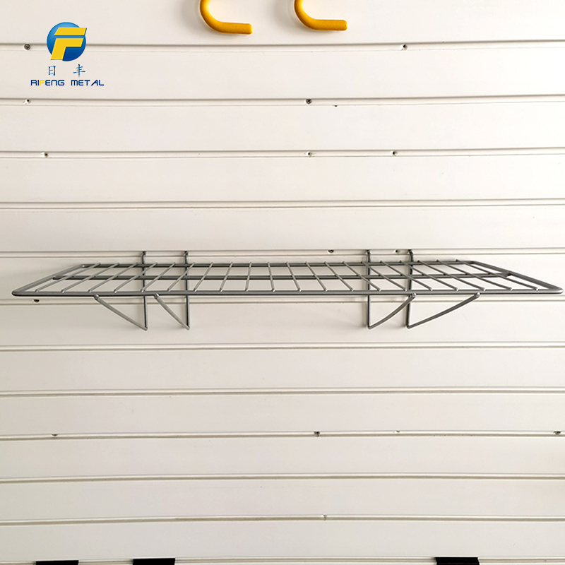 Wall-mounted storage rack with no holes in the metal slatted wall