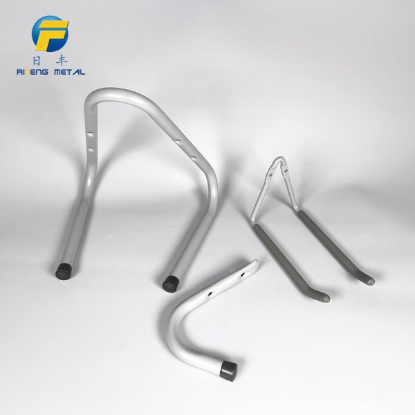 Heavy duty double headed V-shaped iron pipe hook for garage