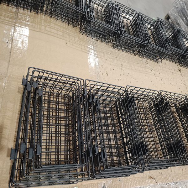  Basket storage basket for slatted walls, a practical tool for storage and organization