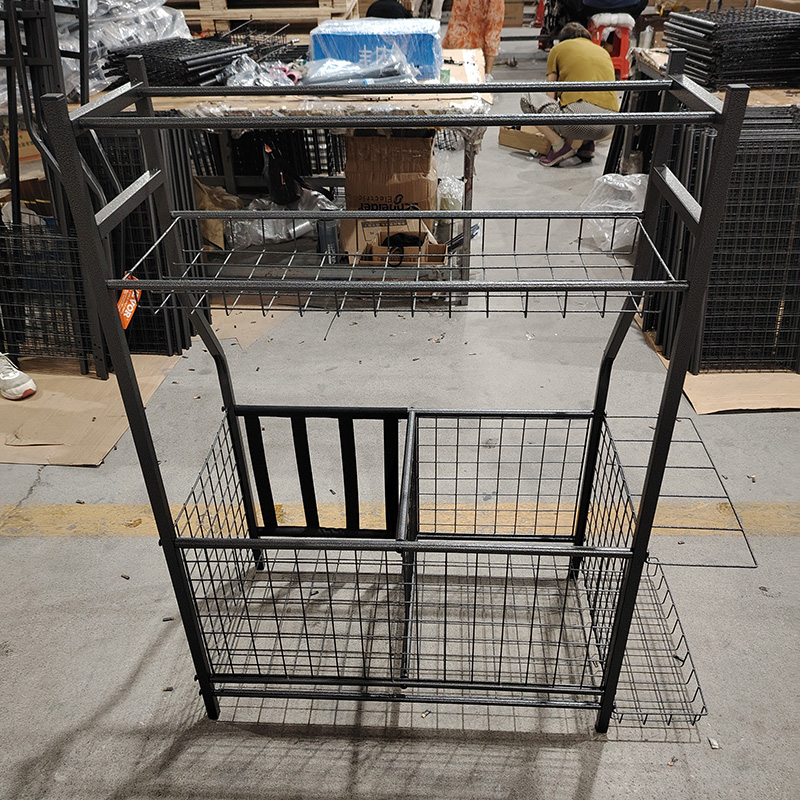 Sporting goods shelf, a shelf for storing all kinds of miscellaneous items